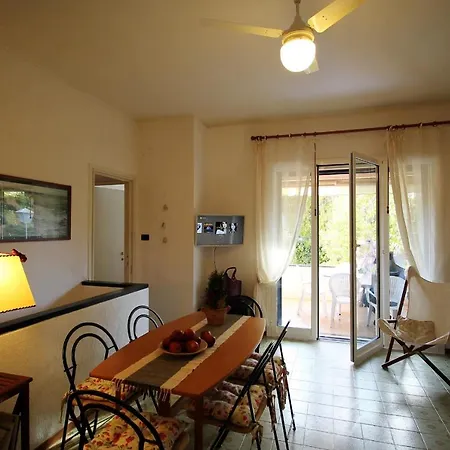 Apartamento Il Quadrifoglio In Pineta By Holiday World Arenzano